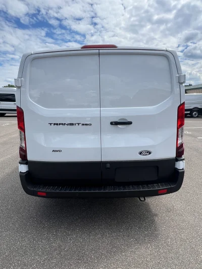 2026 FORD TRANSIT T350 - SPECIALTY PACKAGE - OXFORD WHITE (PNYW3) - GRAY SEATING - 2026 FORD TRANSIT SPECIALTY - Image 14 of 18