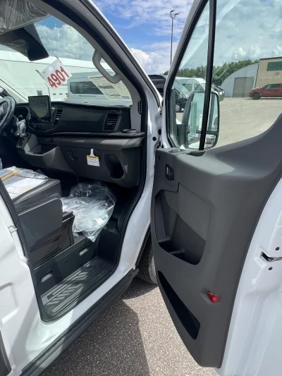 2026 FORD TRANSIT T350 - SPECIALTY PACKAGE - OXFORD WHITE (PNYW3) - GRAY SEATING - 2026 FORD TRANSIT SPECIALTY - Image 4 of 18