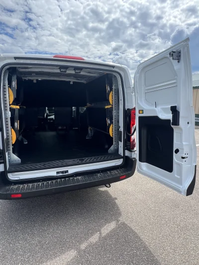 2026 FORD TRANSIT T350 - SPECIALTY PACKAGE - OXFORD WHITE (PNYW3) - GRAY SEATING - 2026 FORD TRANSIT SPECIALTY - Image 11 of 18