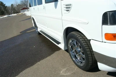 WHITE SWB HT - 2014 GMC  GALAXY - Image 29 of 34