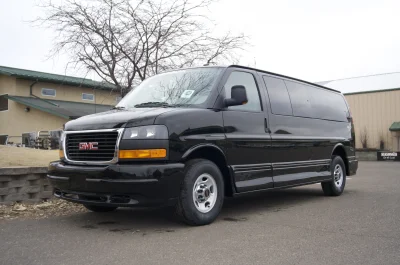 BLACK LWB LT - 2014 GMC  GALAXY - Image 2 of 5