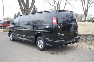 BLACK LWB LT - 2014 GMC  GALAXY - Image 4 of 5