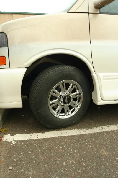 TAN FADE LWB HT - 2014 GMC  GALAXY - Image 9 of 28