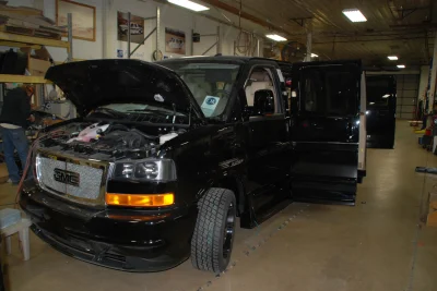 BLACK SWB LT - 2014 GMC  GALAXY - Image 13 of 36