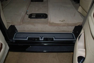 BLACK SWB LT - 2014 GMC  GALAXY - Image 31 of 36