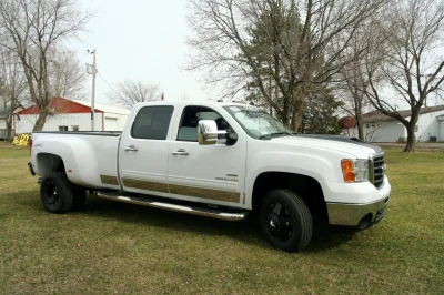 DUALLY TRUCK - 2014 GMC SIERRA 1500 CUSTOM - Image 6 of 14
