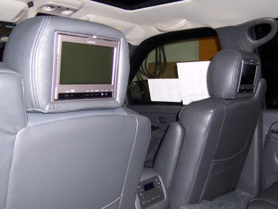 INTERIORS - 2014 GMC SIERRA 1500 CUSTOM - Image 12 of 45