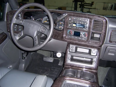 INTERIORS - 2014 GMC SIERRA 1500 CUSTOM - Image 14 of 45