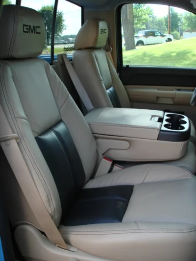 INTERIORS - 2014 GMC SIERRA 1500 CUSTOM - Image 18 of 45