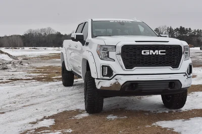 SUMMIT WHITE 2 - 2020 GMC SIERRA 1500 LIFT - Image 2 of 7