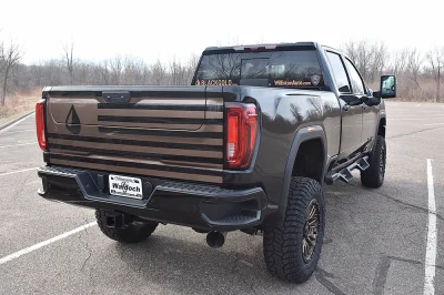 BLACK AND GOLD - 2020 GMC SIERRA 1500 LIFT - Image 15 of 24