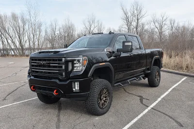 BLACK AND GOLD - 2020 GMC SIERRA 1500 LIFT - Image 18 of 24