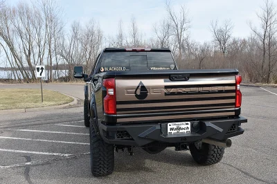 BLACK AND GOLD - 2020 GMC SIERRA 1500 LIFT - Image 23 of 24