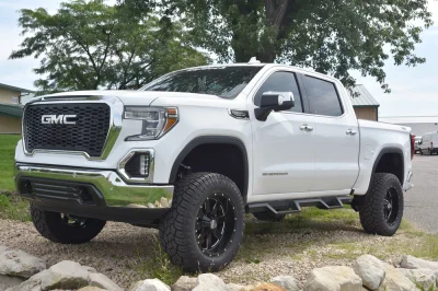 SUMMIT WHITE 3 - 2020 GMC SIERRA 1500 LIFT - Image 2 of 8