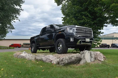 CUSTOM BLACK - 2020 GMC SIERRA 1500 LIFT - Image 3 of 14