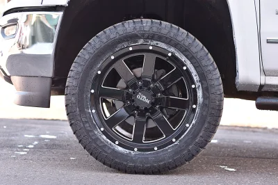 SUMMIT WHITE 2 - 2020 GMC SIERRA 1500 M80 - Image 9 of 15