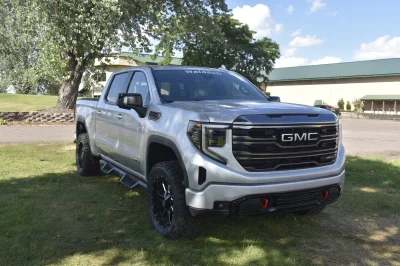 2022 GMC 1500 LEVEL PACKAGE WITH CUSTOM UPGRADES BY WALDOCH - 2022 GMC SIERRA 1500 LEVEL - Image 10 of 37