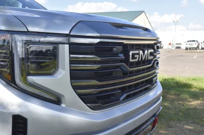 2022 GMC 1500 LEVEL PACKAGE WITH CUSTOM UPGRADES BY WALDOCH - 2022 GMC SIERRA 1500 LEVEL - Image 12 of 37