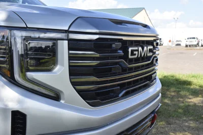 2022 GMC 1500 LEVEL PACKAGE WITH CUSTOM UPGRADES BY WALDOCH - 2022 GMC SIERRA 1500 LEVEL - Image 13 of 37