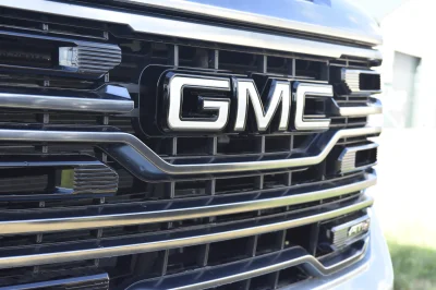 2022 GMC 1500 LEVEL PACKAGE WITH CUSTOM UPGRADES BY WALDOCH - 2022 GMC SIERRA 1500 LEVEL - Image 16 of 37