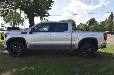 2022 GMC 1500 LEVEL PACKAGE WITH CUSTOM UPGRADES BY WALDOCH - 2022 GMC SIERRA 1500 LEVEL - Image 26 of 37