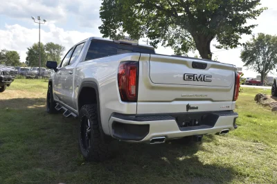 2022 GMC 1500 LEVEL PACKAGE WITH CUSTOM UPGRADES BY WALDOCH - 2022 GMC SIERRA 1500 LEVEL - Image 31 of 37