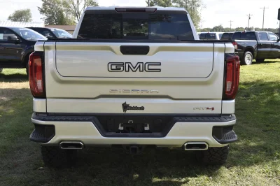 2022 GMC 1500 LEVEL PACKAGE WITH CUSTOM UPGRADES BY WALDOCH - 2022 GMC SIERRA 1500 LEVEL - Image 35 of 37