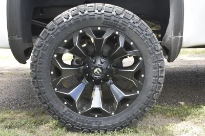 2023 GMC SIERRA 1500 LIFT PACKAGE BY WALDOCH WHITE - 2023 GMC SIERRA 1500 LIFT - Image 12 of 18