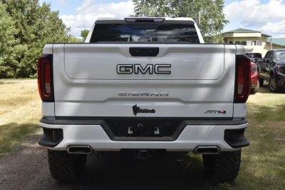 2023 GMC SIERRA 1500 LIFT PACKAGE BY WALDOCH WHITE - 2023 GMC SIERRA 1500 LIFT - Image 16 of 18