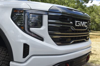 2023 GMC SIERRA 1500 LIFT PACKAGE BY WALDOCH WHITE - 2023 GMC SIERRA 1500 LIFT - Image 2 of 67