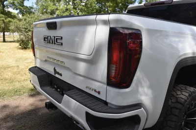 2023 GMC SIERRA 1500 LIFT PACKAGE BY WALDOCH WHITE - 2023 GMC SIERRA 1500 LIFT - Image 34 of 67