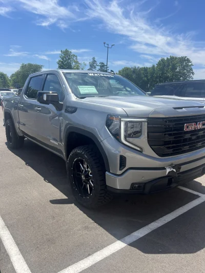 2026 GMC SIERRA 1500 - LEVEL PACKAGE - STERLING METALLIC (GXD) - 2026 GMC SIERRA 1500 LEVEL - Image 2 of 15