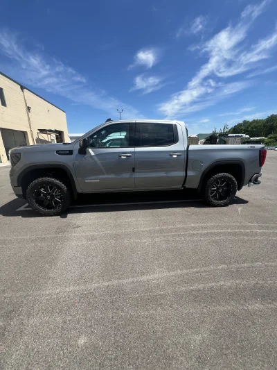 2026 GMC SIERRA 1500 - LEVEL PACKAGE - STERLING METALLIC (GXD) - 2026 GMC SIERRA 1500 LEVEL - Image 4 of 15