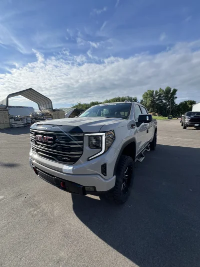 2026 GMC SIERRA 1500 - LEVEL PACKAGE - COASTAL DUNE (G42) - 2026 GMC SIERRA 1500 LEVEL - Image 1 of 15