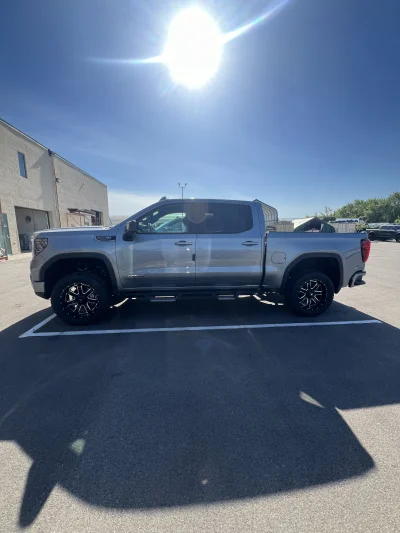 2026 GMC SIERRA 1500 - LEVEL PACKAGE - STERLING METALLIC (GXD) - 2026 GMC SIERRA 1500 LEVEL - Image 4 of 15