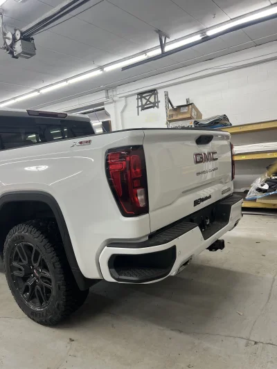 CUSTOM GMC SIERRA LEVEL PACKAGE BUILT BY WALDOCH BUILT BY THE BEST - 2026 GMC SIERRA 1500 LEVEL - Image 13 of 14