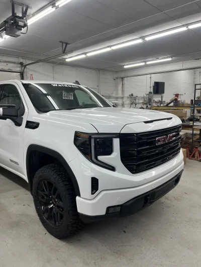 CUSTOM GMC SIERRA LEVEL PACKAGE BUILT BY WALDOCH BUILT BY THE BEST - 2026 GMC SIERRA 1500 LEVEL - Image 3 of 14