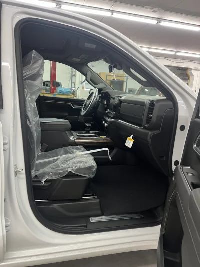 CUSTOM GMC SIERRA LEVEL PACKAGE BUILT BY WALDOCH BUILT BY THE BEST - 2026 GMC SIERRA 1500 LEVEL - Image 7 of 14