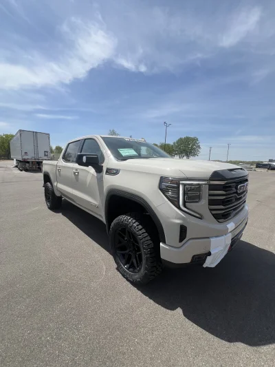 CUSTOM GMC SIERRA 1500 LEVEL PACKAGE BUILT BY THE BEST BUILT BY WALDOCH - 2026 GMC SIERRA 1500 LEVEL - Image 2 of 13