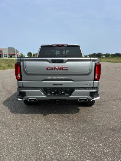 CUSTOM GMC SIERRA 1500 LEVEL PACKAGE BUILT BY WALDOCH - 2026 GMC SIERRA 1500 LEVEL - Image 13 of 16