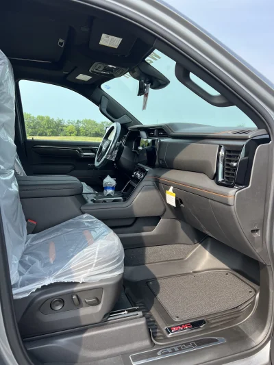 CUSTOM GMC SIERRA 1500 LEVEL PACKAGE BUILT BY WALDOCH - 2026 GMC SIERRA 1500 LEVEL - Image 5 of 16