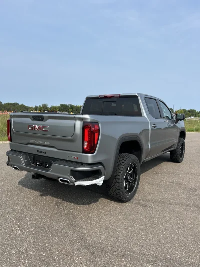 CUSTOM GMC SIERRA 1500 LEVEL PACKAGE BUILT BY WALDOCH - 2026 GMC SIERRA 1500 LEVEL - Image 12 of 16
