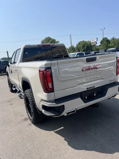CUSTOM GMC SIERRA 1500 LEVEL PACKAGE BUILT BY THE BEST BUILT BY WALDOCH - 2026 GMC SIERRA 1500 LEVEL - Image 16 of 17