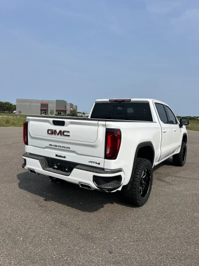 CUSTOM GMC SIERRA 1500 LEVEL PACKAGE BUILT BY THE BEST BUILT BY WALDOCH - 2026 GMC SIERRA 1500 LEVEL - Image 13 of 17