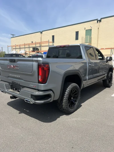 24848 - 2026 GMC  SIERRA 1500 - LEVEL PACKAGE - STERLING METALLIC (GXD) - 2026 GMC SIERRA 1500 LEVEL - Image 9 of 14