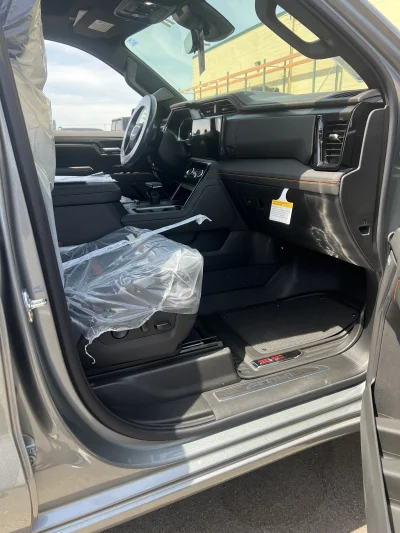 24848 - 2026 GMC  SIERRA 1500 - LEVEL PACKAGE - STERLING METALLIC (GXD) - 2026 GMC SIERRA 1500 LEVEL - Image 11 of 14