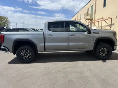 24929 - 2026 - GMC SIERRA 1500 - LEVEL PACKAGE -  STERLING METALLIC (GXD) - 2026 GMC SIERRA 1500 LEVEL - Image 10 of 14