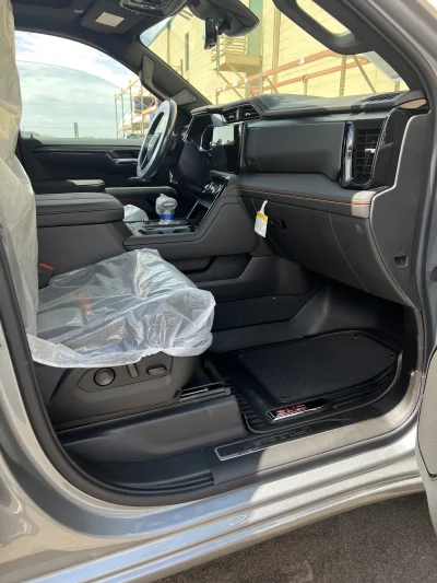 24929 - 2026 - GMC SIERRA 1500 - LEVEL PACKAGE -  STERLING METALLIC (GXD) - 2026 GMC SIERRA 1500 LEVEL - Image 12 of 14