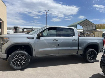 24929 - 2026 - GMC SIERRA 1500 - LEVEL PACKAGE -  STERLING METALLIC (GXD) - 2026 GMC SIERRA 1500 LEVEL - Image 3 of 14