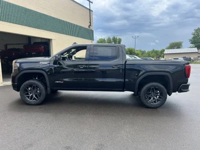 2026 GMC SIERRA 1500 - LEVEL PACKAGE - BLACK (GBA) - 2026 GMC SIERRA 1500 LEVEL - Image 15 of 21
